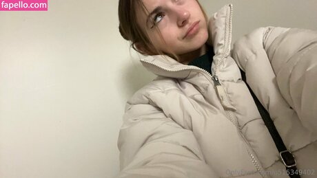 weibliche asiatische onlyfans perfekte pornografische bilder