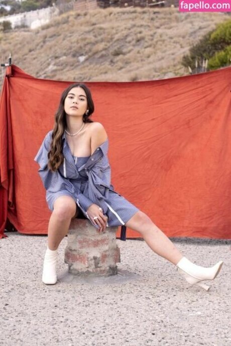 breite onlyfans kunst nackte archiv