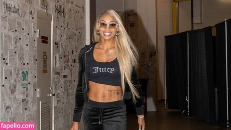 Dijonai Carrington porno archiv