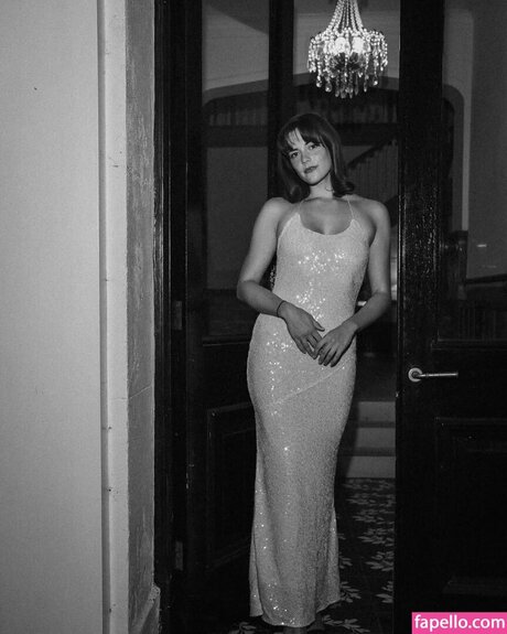 Meg Bellamy sexy hd archiv