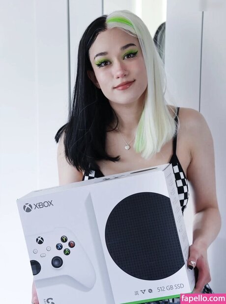 Queen Tofu kunst exklusive bilder