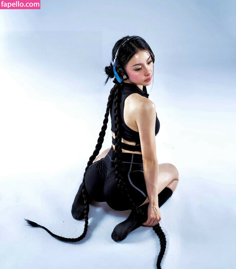 breite onlyfans kunst nackt galerie