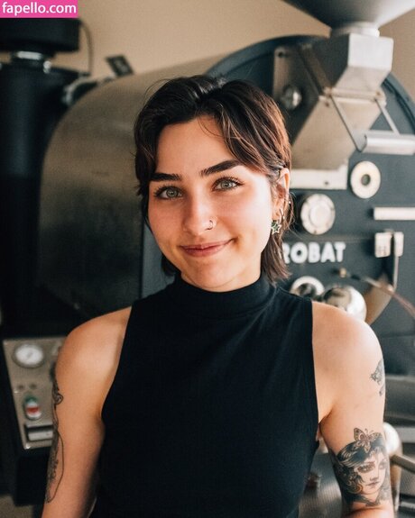 Ohkaylin schauspielerin heiße bilder