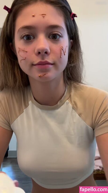 zierliche milf onlyfans hd nackte bilder