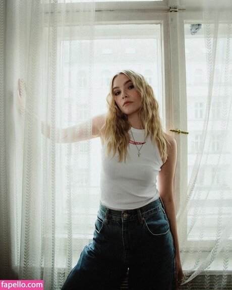 Esther Graf erwachsene kostenlose fotos