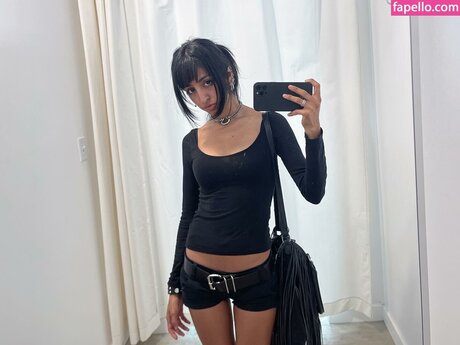 sportliche blonde onlyfans kunst pornografische bild