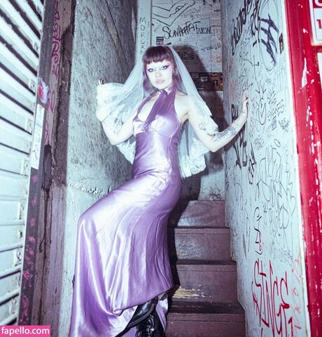 schauspielerin onlyfans erwachsene hd bild