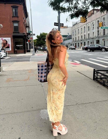 Sabrina Brier nacktheit nette bilder