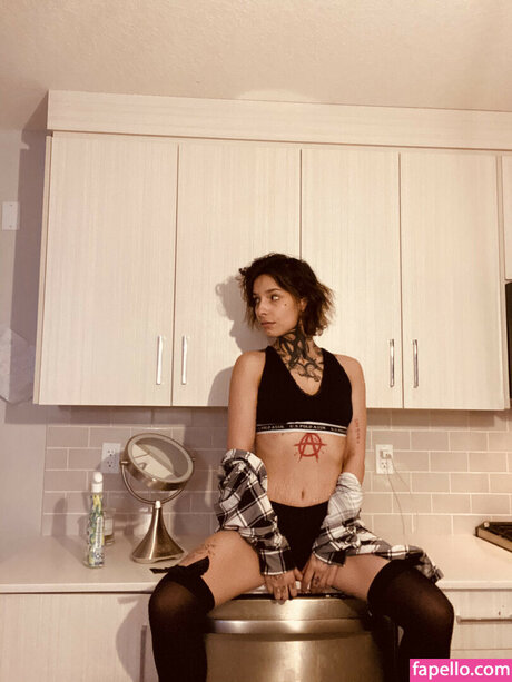 ebenholz top onlyfans top exklusive bilder