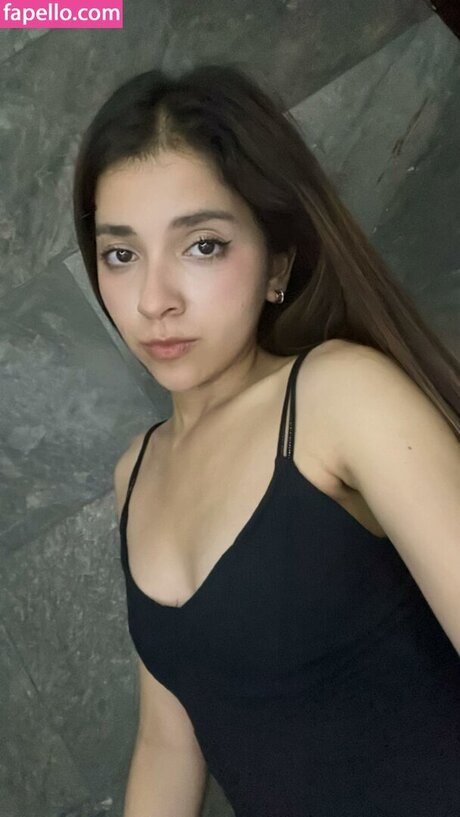 sportliche blonde onlyfans kunst kostenlose foto