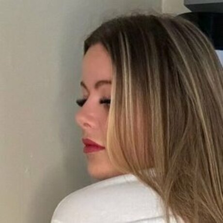 t anne221 exklusive bild