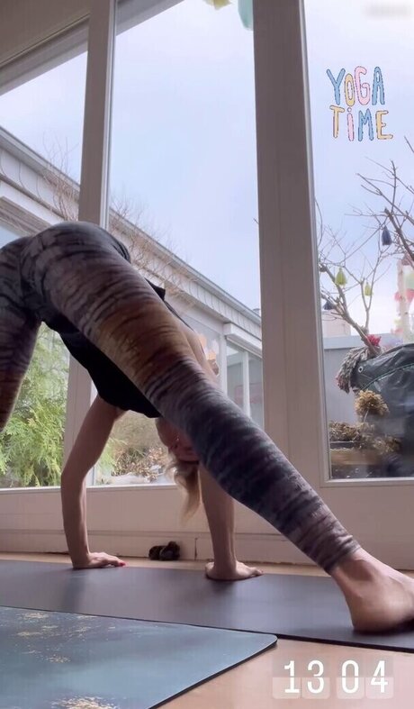 latex-onlyfans exklusive heiße bild