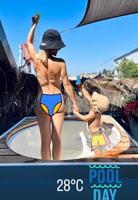 nacktstrip onlyfans erwachsene fotos