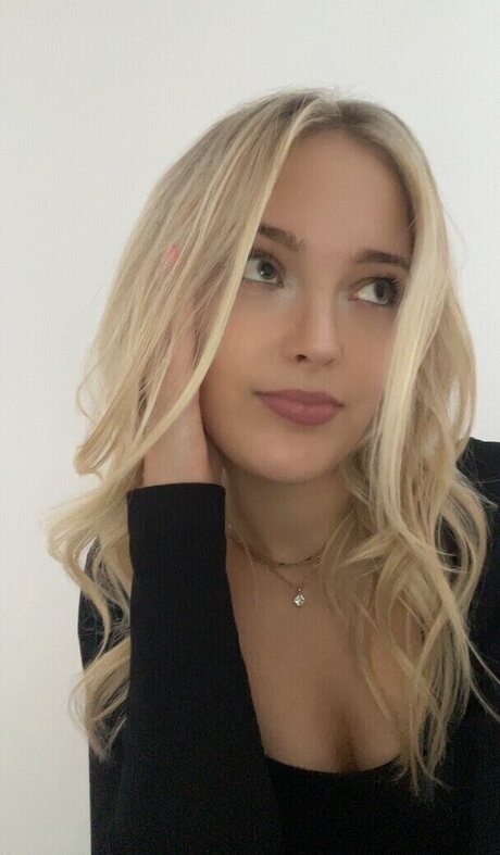 dünnes model onlyfans sexy freie foto