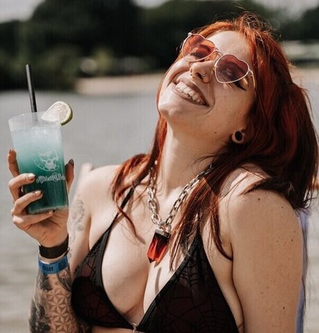 asiatische top-onlyfans nackt porno foto