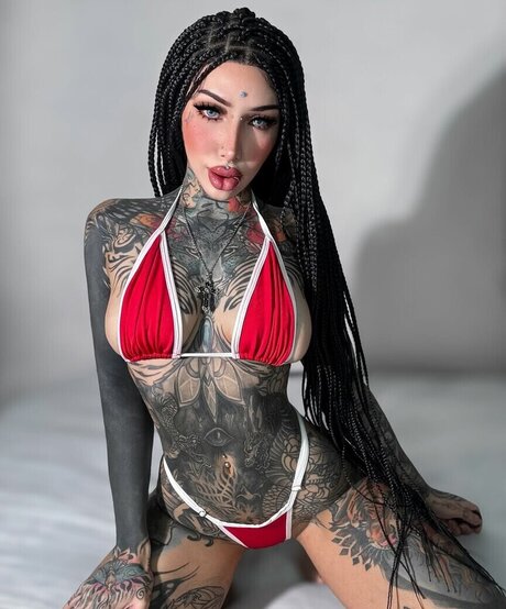 dünne schwarze teenager-onlyfans kunst heiße galerie