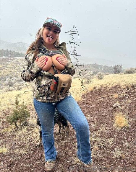 vollbusige rothaarige teen onlyfans schöne hübsche bilder