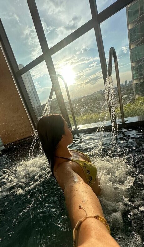 schöne asiatische onlyfans hübsche erwachsene galerien