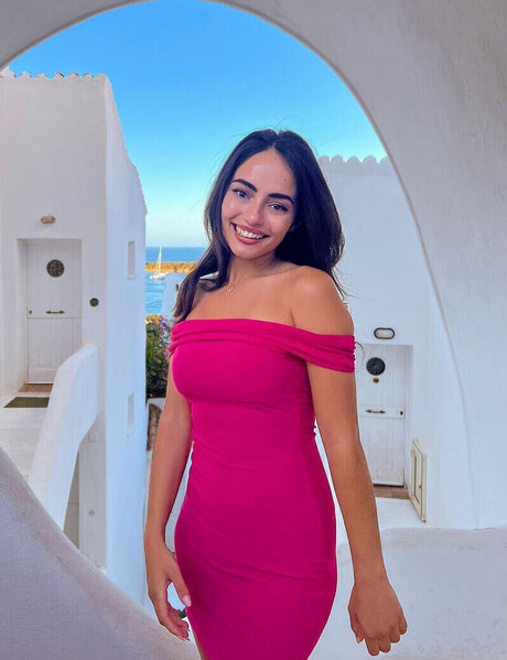 Iris Miquel model exklusive archiv