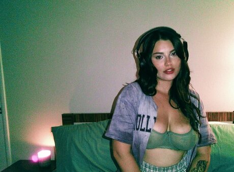 vollbusige onlyfans beste pornografische galerie