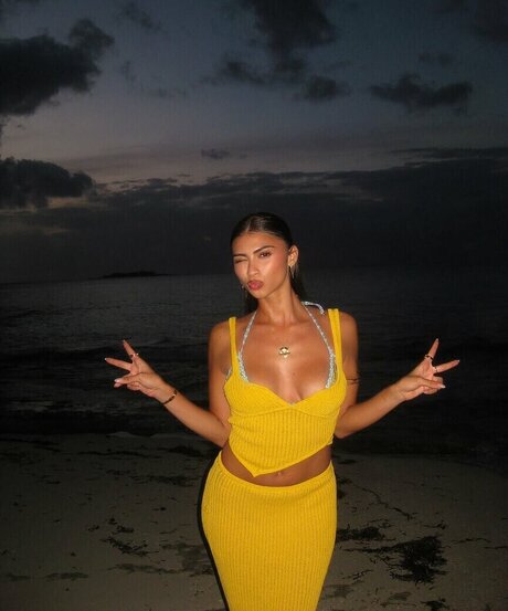 zierliche brünette nur fans xxx schöne bild