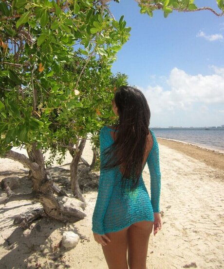 zierliche brünette nur fans exklusive freie galerien