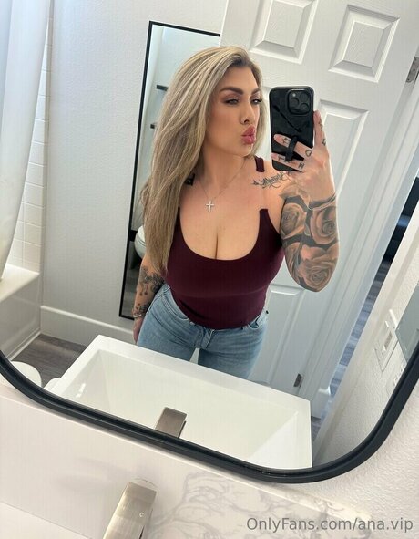 schauspielerin onlyfans sexy nackt bild