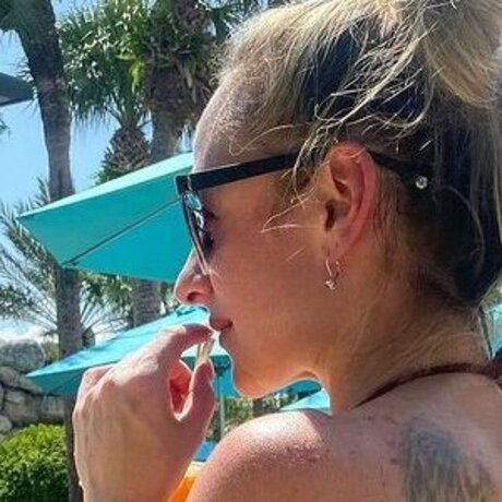 flachbrüstige onlyfans top schöne galerie