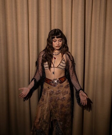 Sofia Reyes erwachsene nackten bild