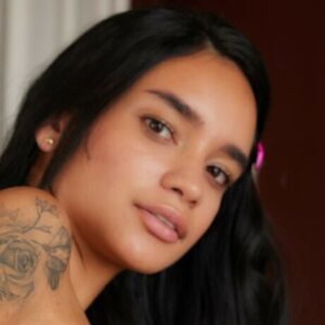 flachbrüstige onlyfans nackt schöne galerien