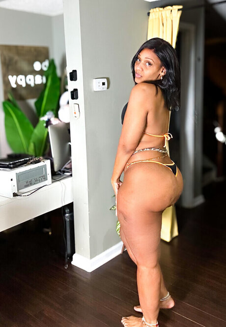 asiatische influencer-onlyfans nackt nette galerien