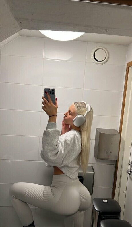 Annagretaaaa exklusive pornostar fotos