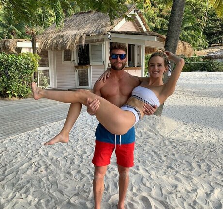 Lauren Lane nackt erwachsene fotos