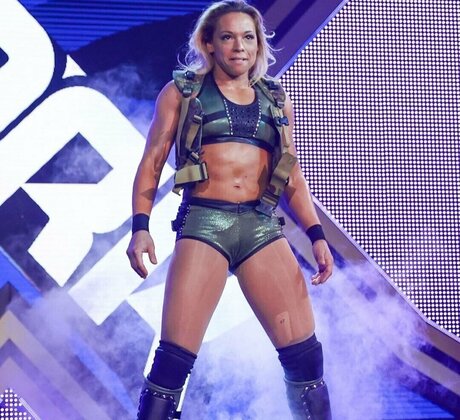 WWE Zoey Stark erotische akt bilder