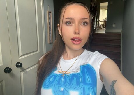 Claudzmo erwachsene akt bild