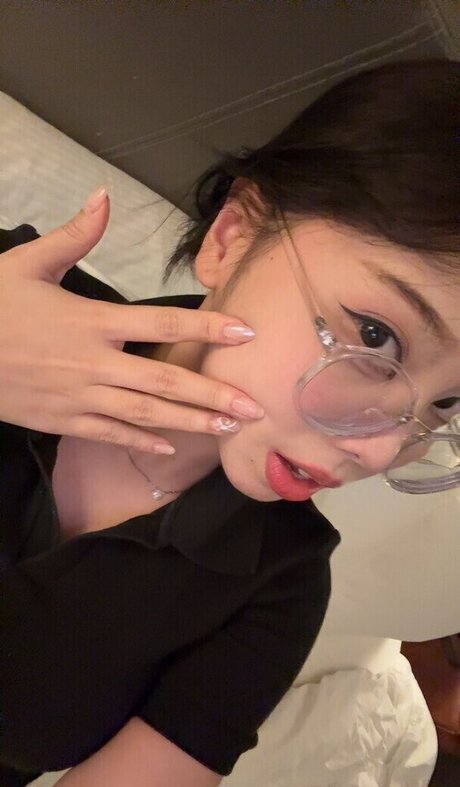 Hakaosan xxx hübsche galerie