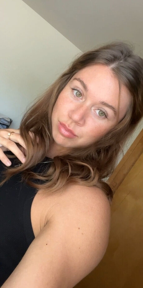 vollbusige rothaarige teen onlyfans porno erwachsene foto