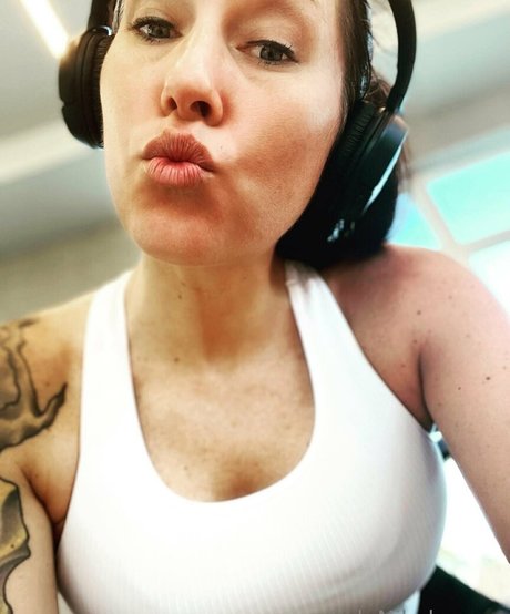 asiatische influencer-onlyfans kunst hd galerie