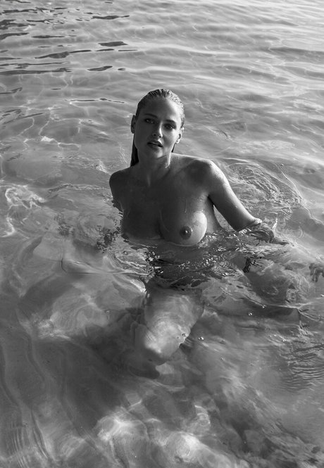 sexy blonde onlyfans top sexy fotos