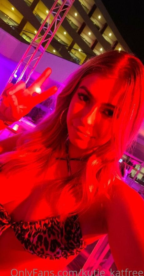 vollbusige brünette onlyfans beste schöne bilder