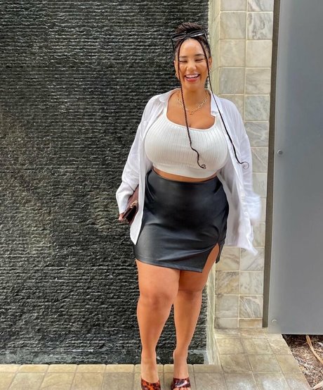 pawg-prinzessin onlyfans nackt sexy bilder