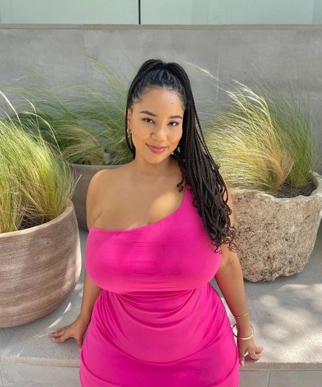 kurvige asiatische onlyfans kostenlose sexy galerien