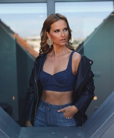 Cristina Ferreira model exklusive bilder