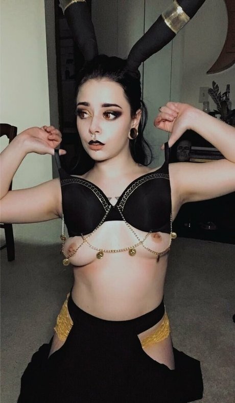 babymoth1 heiße kunst archiv