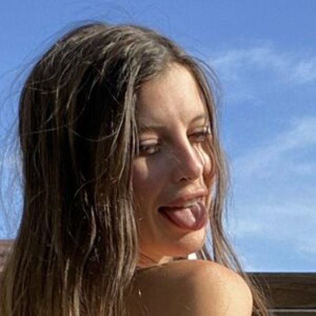 enge onlyfans top erotische bild