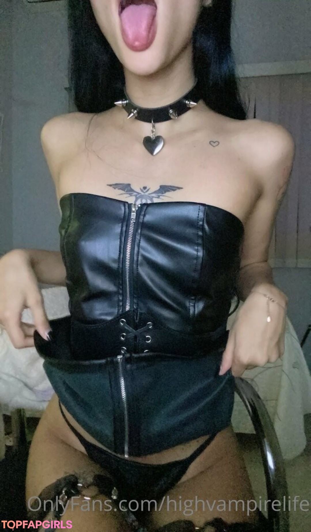 Mille Tsuki sexy hd archiv