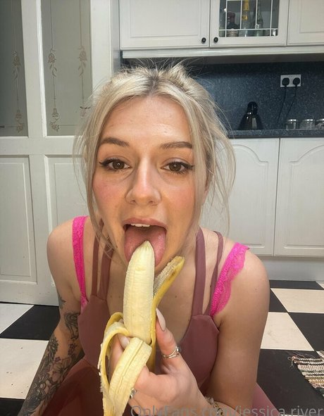 muttermilch-onlyfans freie akt fotos