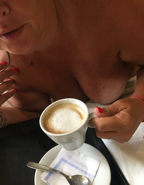 Lady Lara perfekte pornographische galerie