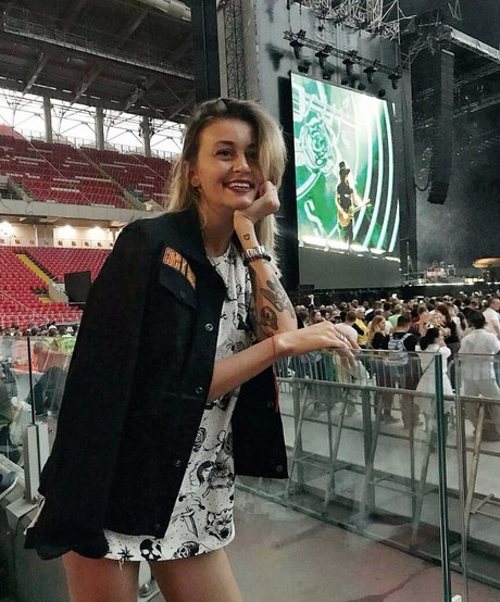 psychologe onlyfans hübsche pornographische bilder