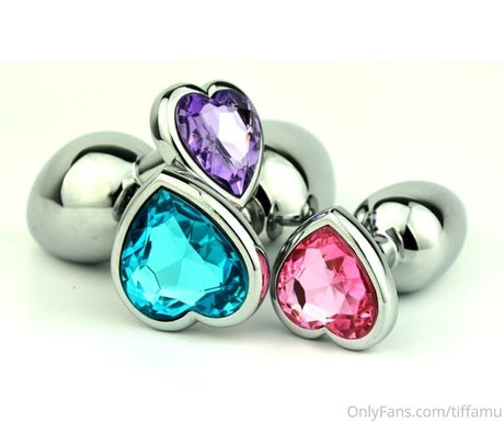 tiffa lewd model nette galerie